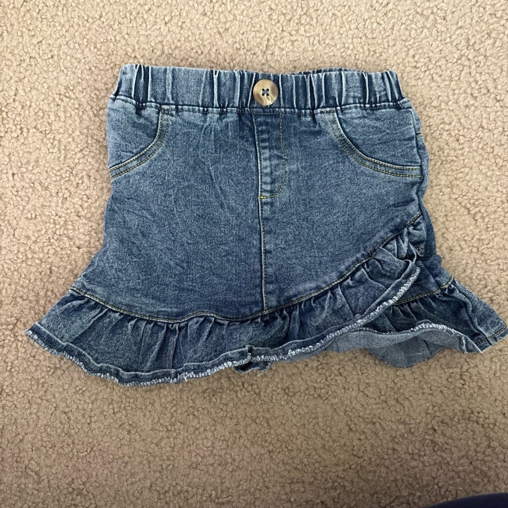 Girls little lass denim skirt traditional wash size 5 elastic waist, ruffle hem